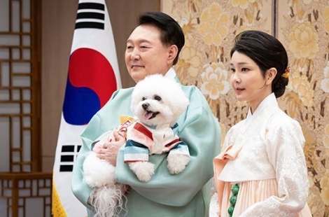 "지금도 '동거녀'라 조롱…억울함에 피눈물" 김건희 눈물 뒤 변호인이 올린 글