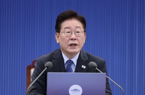 [속보] 靑 "李대통령, 18일 오전 10시 기자회견" 
