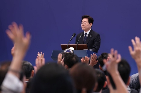 李대통령, 레버리지 ETF 비판에..."투자 이익 볼지는 귀신도 몰라"