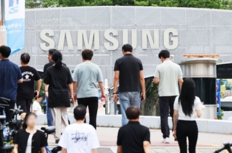 "성과급만 6억씩, 의자는 300만원짜리로"…삼성전자, 성과급 세부안 추석 이후 공개