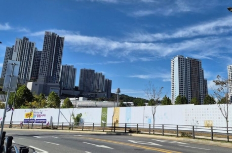 4억 하던 아파트 10억 눈앞…"그래도 좋다" 90년대생 판교 직장인 몰려온 경기 광주[르포] 