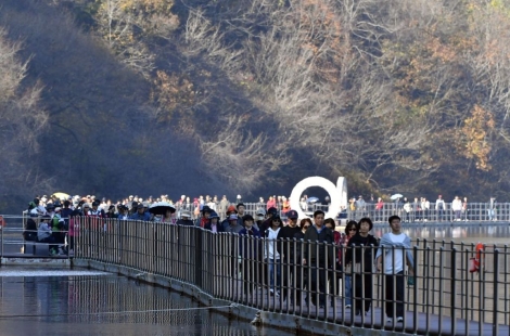 화천군, 산소길 걷기행사에 2000여명…북한강 따라 온몸으로 가을 만끽