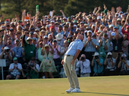 매킬로이, 마스터스 2연패…'24년 만에 새 역사를 썼다'