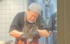 프랑스서 포착된 백종원, '장사천재' 촬영 중…하반기는 '흑백2' 나오나