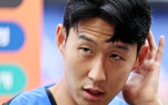 '주장 논란' 손흥민 "불편할 것 없어…제 위치서 최선 다할 뿐"