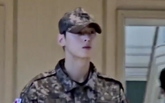 "잘생김은 못 숨긴다" 경주 APEC서 군복 입은 차은우 포착