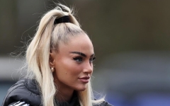 "승패보다 빛난 미모" 세계 최고 미녀 女축구선수, 英무대 복귀에 관중 '구름떼'