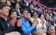 최휘영 장관 밀라노 아이스스케이팅 아레나 방문…피겨 차준환 응원