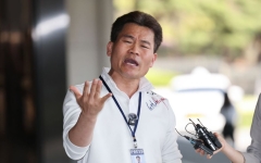 '폭싹 통편집' 전한길 "아이유는 좌파라서 되고 난 안 돼?"