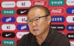 박항서 "축구협회, 카르텔 있어…뼈를 깎는 성찰 필요" 직격