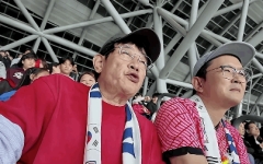 "돈 주니까 방송한다면 기분 좋겠나" 이경규, '군 면제' 축구대표팀에 일침