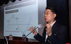 ④“금융자산과 부동산 궁극적 비율은 반반”