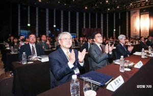 금융의 미래, 규제와 혁신 사이에서 길을 묻다