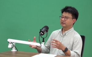 강원택 "국민의힘 한심, 다투는 것도 한가로워"