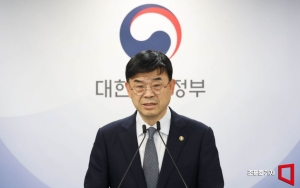 '갭투자' 논란 이상경 국토 1차관 '사의'…李대통령, 출국 전 '수리'할 듯