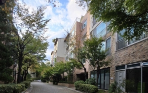 타워팰리스 오피스텔 1년 묵은 매물도 팔렸다…연립주택은 1억 올려도 