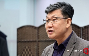 與 Kim Namgeun：“总部是甲，力量失衡的韩国…要推动打破旧格局的法案通过”⑧