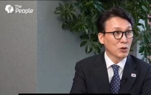 Kim Minseok Criticizes Jeong Cheongrae: Intense Political Standoff Between the Two 