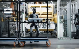 ��Will Humanoids Invade the Kitchen, Triggering an 