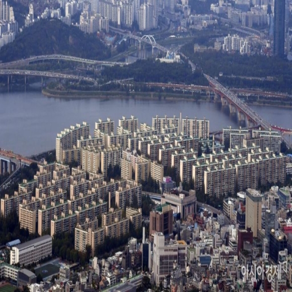 '시총 300조' 강남구 아파트…도봉은 27조 '주거 양극화'