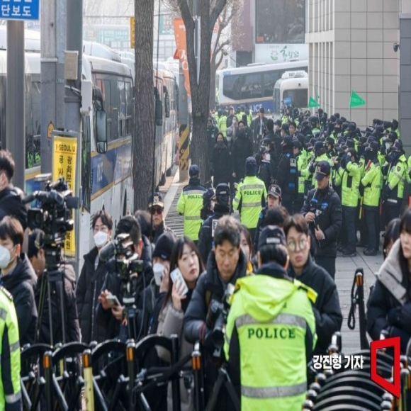 尹 탄핵선고 지연에 지쳐가는 경찰 "휴가 언제 쓸 수 있나요"