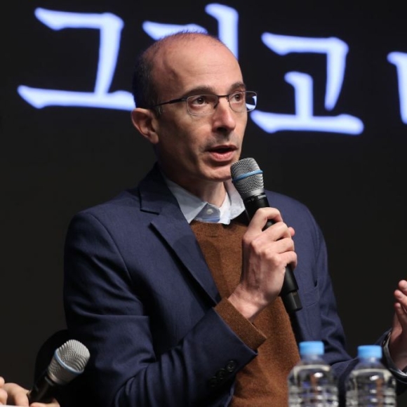 "AI 독점 국가가 타국 착취… AI 제국화" 유발 하라리의 경고