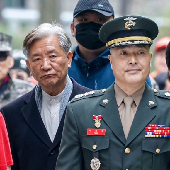 "원대 복귀합니다"…'무죄' 박정훈 대령, 23개월만에 제자리로