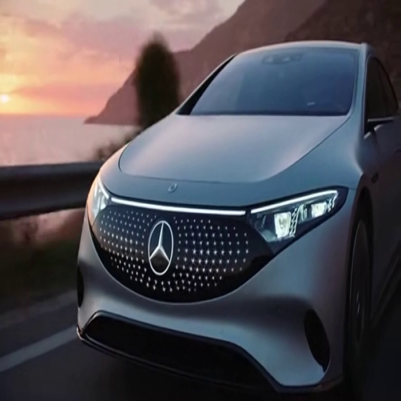 벤츠 중저가형 전기차, LG엔솔 배터리로 달린다