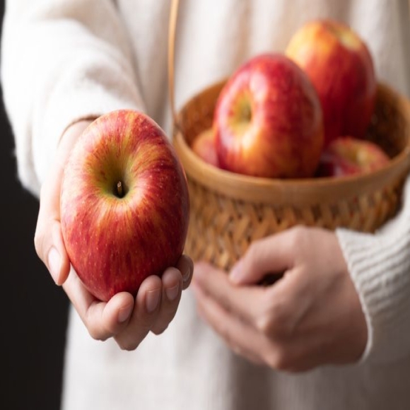 "아침 사과는 금이라길래" 너무 먹었나…한국인, 당 섭취 1위 원인 '사과'