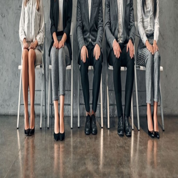 "수도권 떠난 청년 취업자들, 6개월 버티면 720만원 더" 