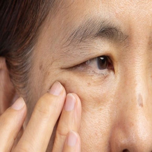 치매 발병 위험…'눈'에서 신호 보낸다