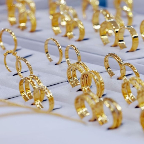 '미국·이란 전쟁' 금값도 녹였다