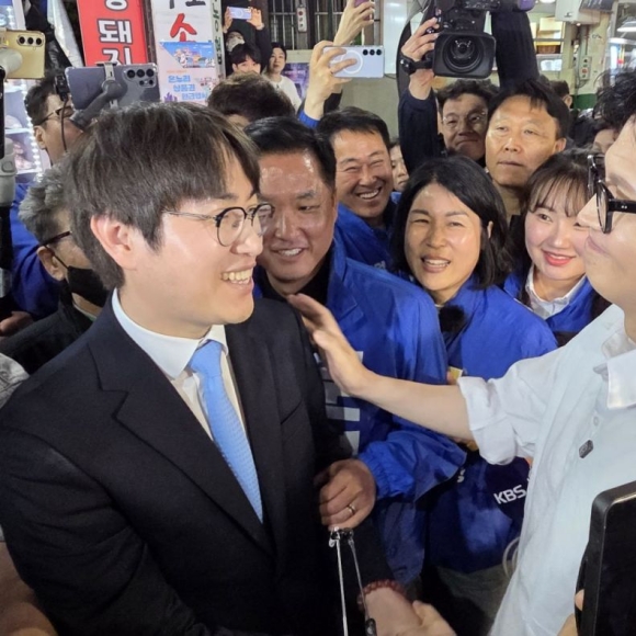 지선보다 뜨거운 '미니총선'…한동훈·조국 살아날까