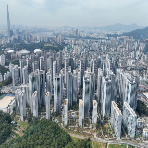 조합장 성과급이 수십억?… 삼전닉스도 울고 가겠네