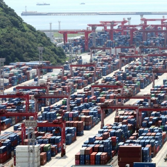 'Dream' 1 Trillion Dollar in Exports Within Reach... Surpassing 90 Billion Dollars for Three Consecutive Months