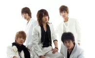 동방신기, 4집 '미로틱' 50만장 돌파
