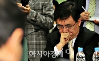 [포토뉴스] '3월 위기설 해법 고심중?'
