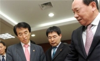 재정차관 "영세 자영업자·소상공인 지원에 최선"