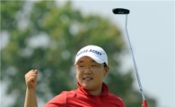 신지애 "시즌 첫 우승 해냈어요~"(종합)