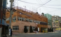 옥상에 공원이 들어선 주차장 탄생