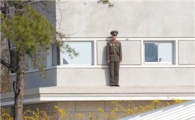 [포토]북한 로켓 발사 후 긴장감 도는 판문점