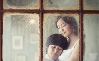 [포토뉴스]정태우, 봄햇살 가득한 웨딩사진 '공개'