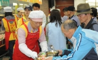 [포토뉴스]세븐럭, 무료급식 봉사활동