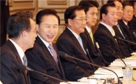 [포토]'4대강 살리기 대회' 참석한 이 대통령