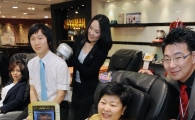 [포토] 어버이날 안마기로 효도하세요!