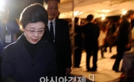 [포토] 노무현 전 대통령 빈소 찾은 박근령