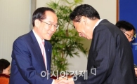 [포토] 이회창 만나는 이강래 원내대표