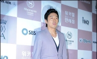[포토]하정우 '지진희 형 보러 왔어요'