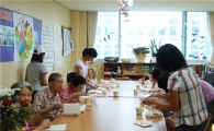 여름방학 자원봉사 학교 다닌다
