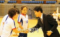 [여자배구대회]중랑구립여성배구단, '제1회 아시아경제배 여자배구대회' 장년부 우승